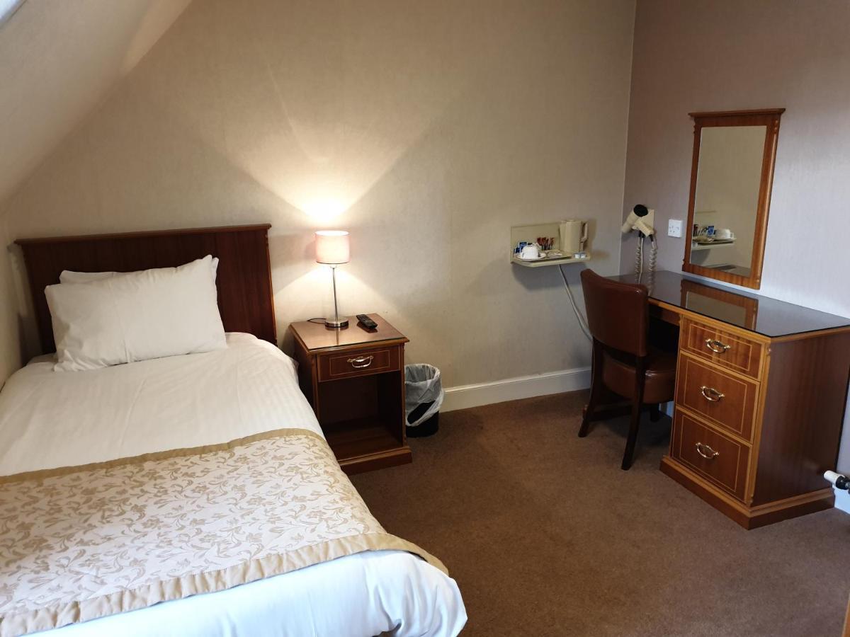 Commercial Hotel Alness Zewnętrze zdjęcie