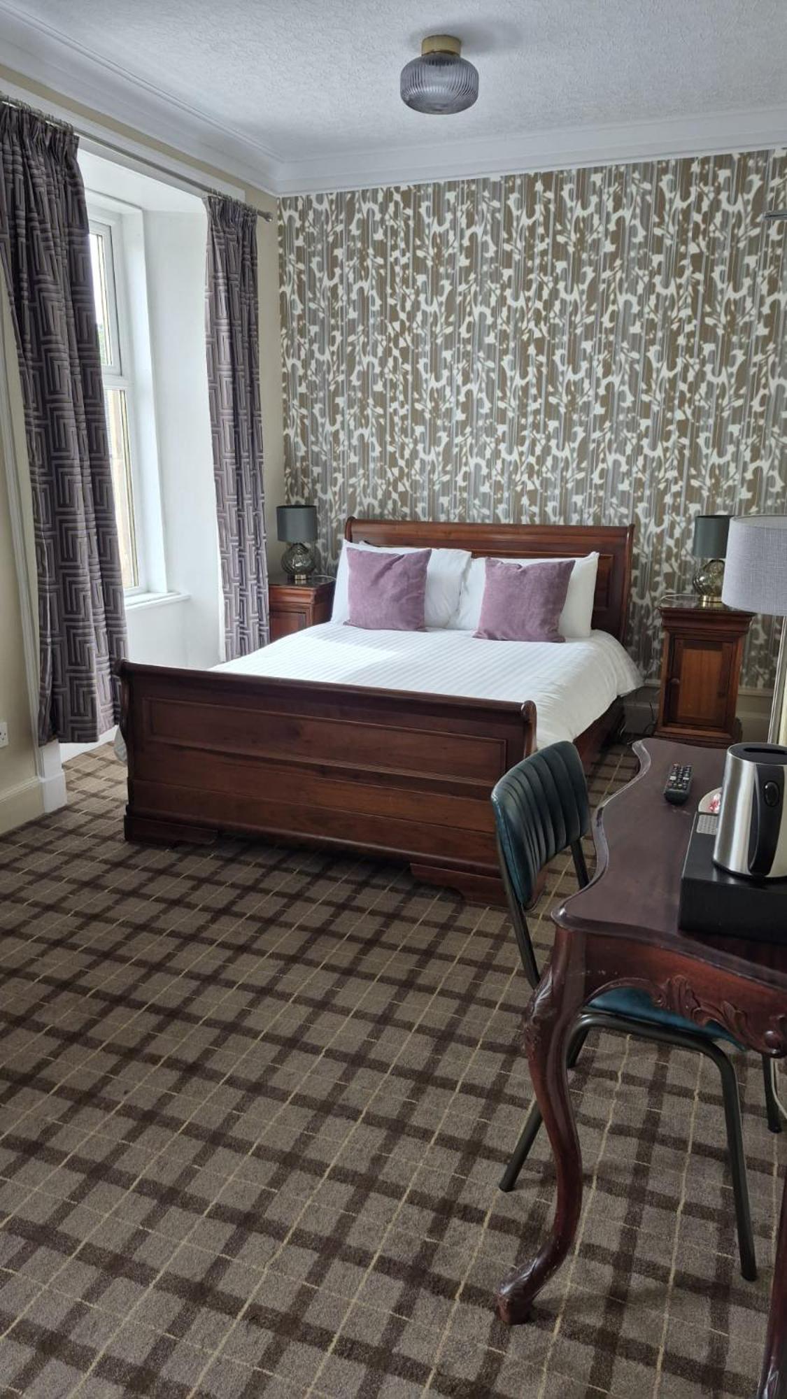 Commercial Hotel Alness Zewnętrze zdjęcie